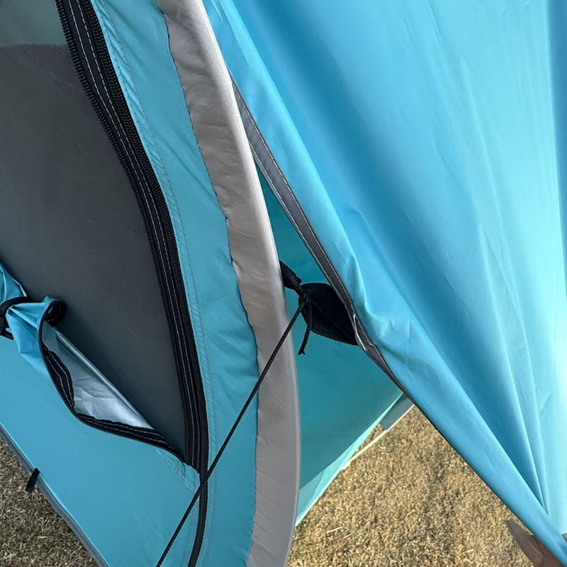 Tienda de campaña al aire libre con cama para camioneta