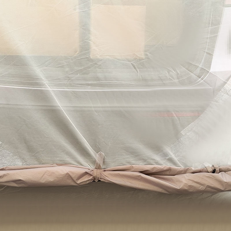 Tienda de campaña de doble capa para acampar al aire libre que se conecta a la parte trasera de un vehículo