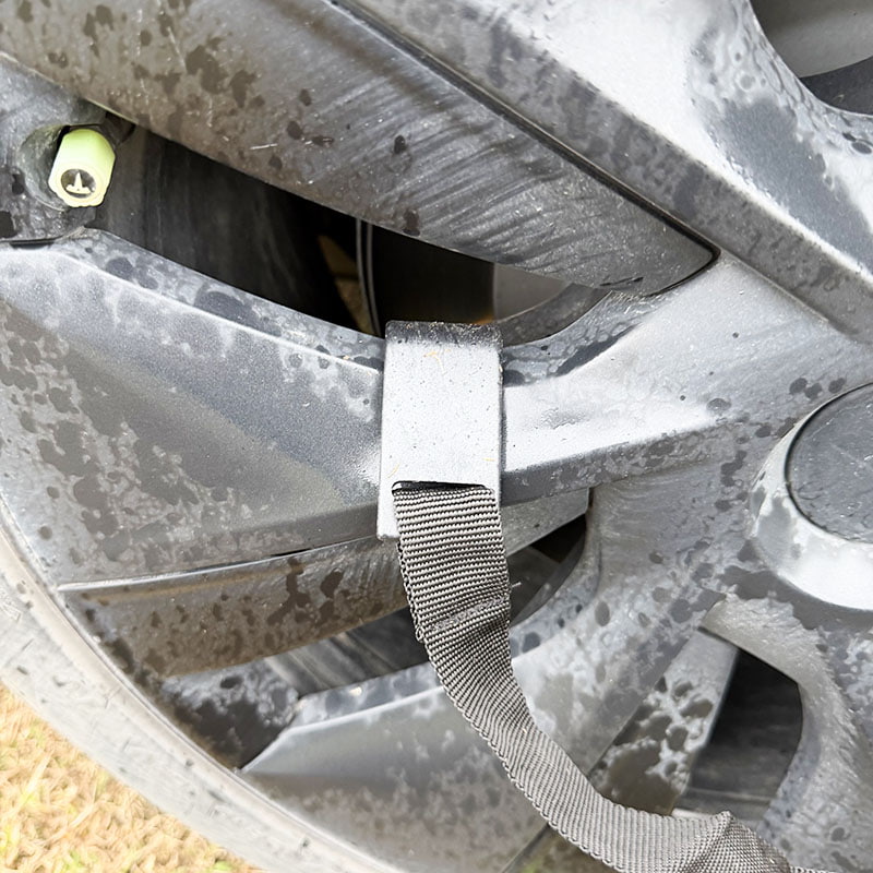 Tienda de campaña de doble capa para acampar al aire libre que se conecta a la parte trasera de un vehículo